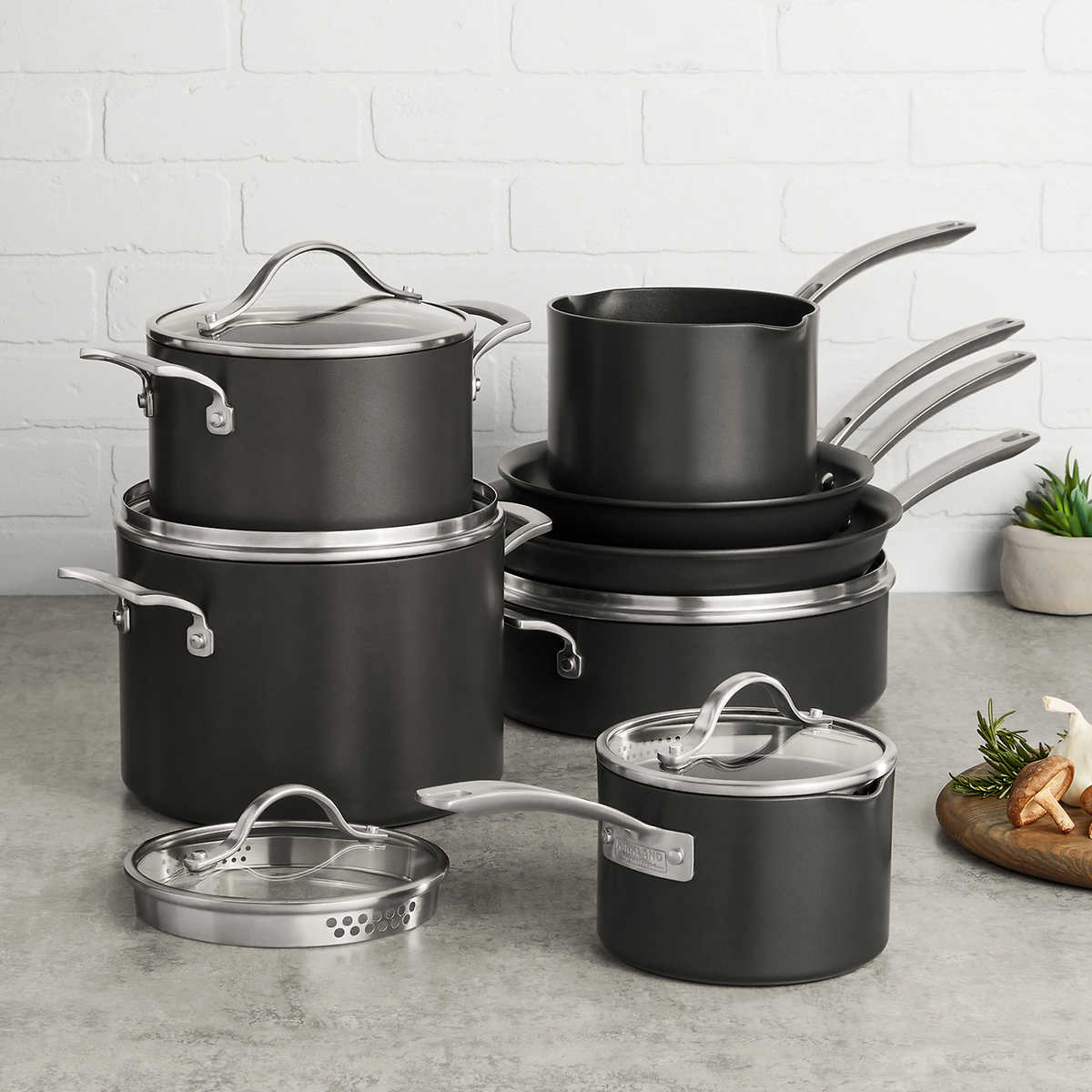 Kirkland Signature (Costco) 13 piece Stainless Steel tri-ply clad Cookware  Review - Consumer Reports