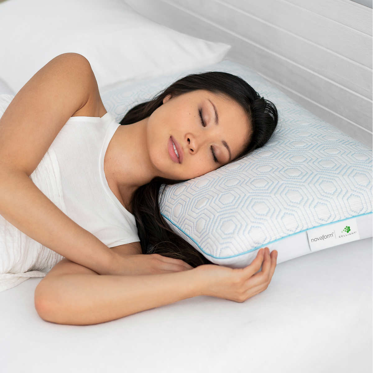 Novaform Overnight Recovery Gel Memory Foam Pillow With Cooling Celliant Cover
