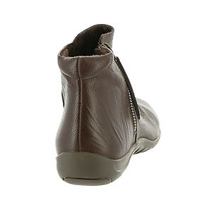 Walking cradles outlet booties