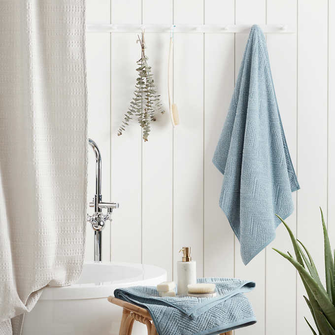Affordable High-Quality Towels That Last? Try These Costco Towels!