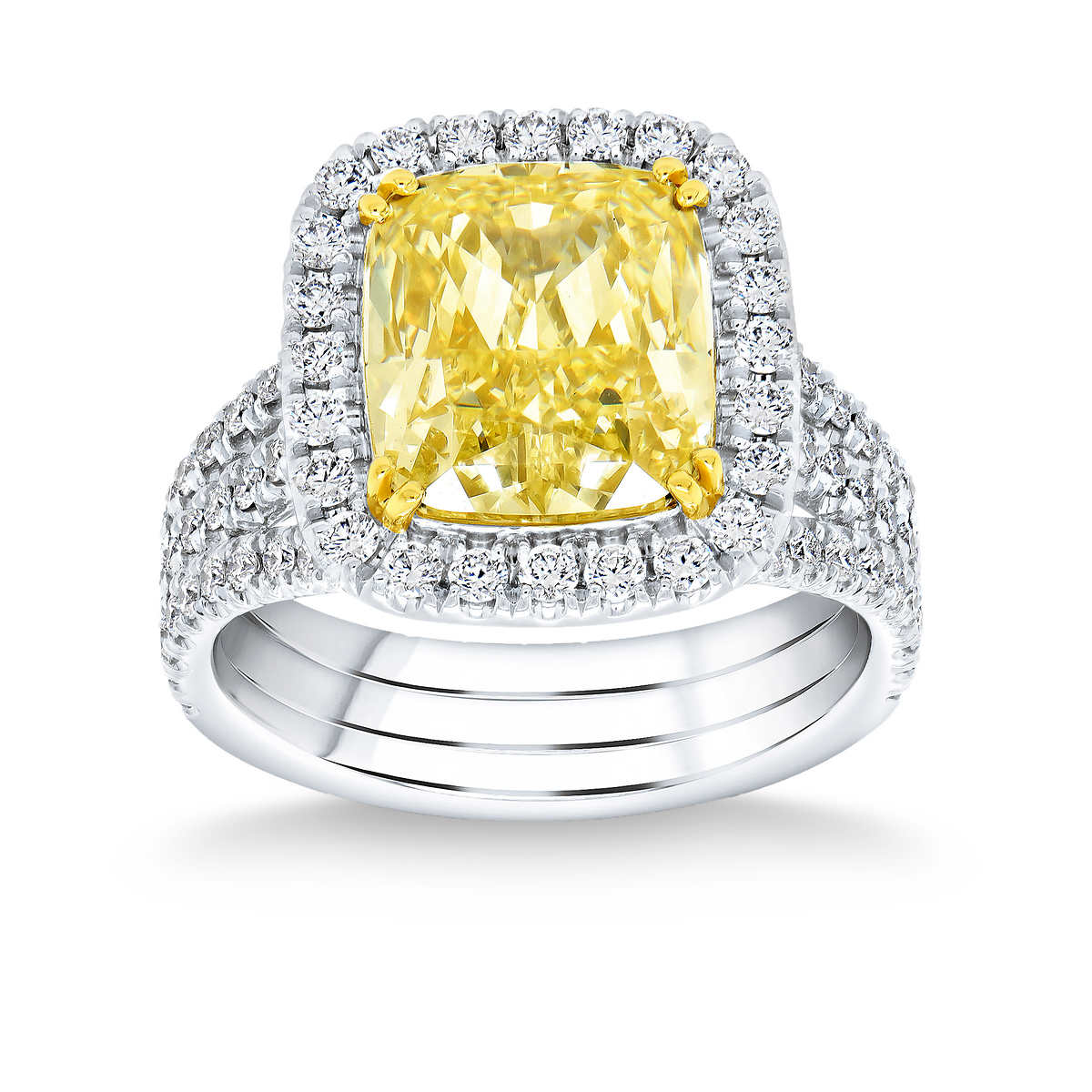 Cushion Cut 5.08 ct Center VS1 Clarity, Fancy Yellow Diamond