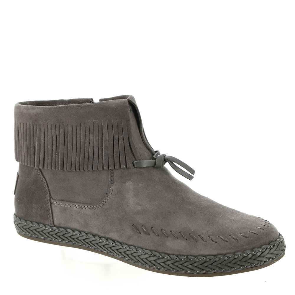 UGG® Kennadi (Women's) | FREE Shipping at ShoeMall.com