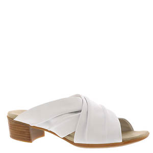 munro white sandals