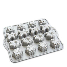 Nordic Ware Holiday Teacakes Cakelet Pan
