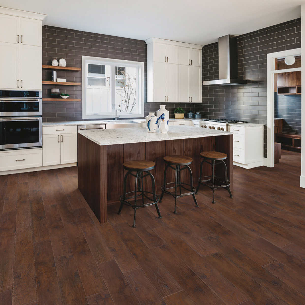 Mohawk Home Rustic Spiced Oak 10mm Thick Laminate Flooring