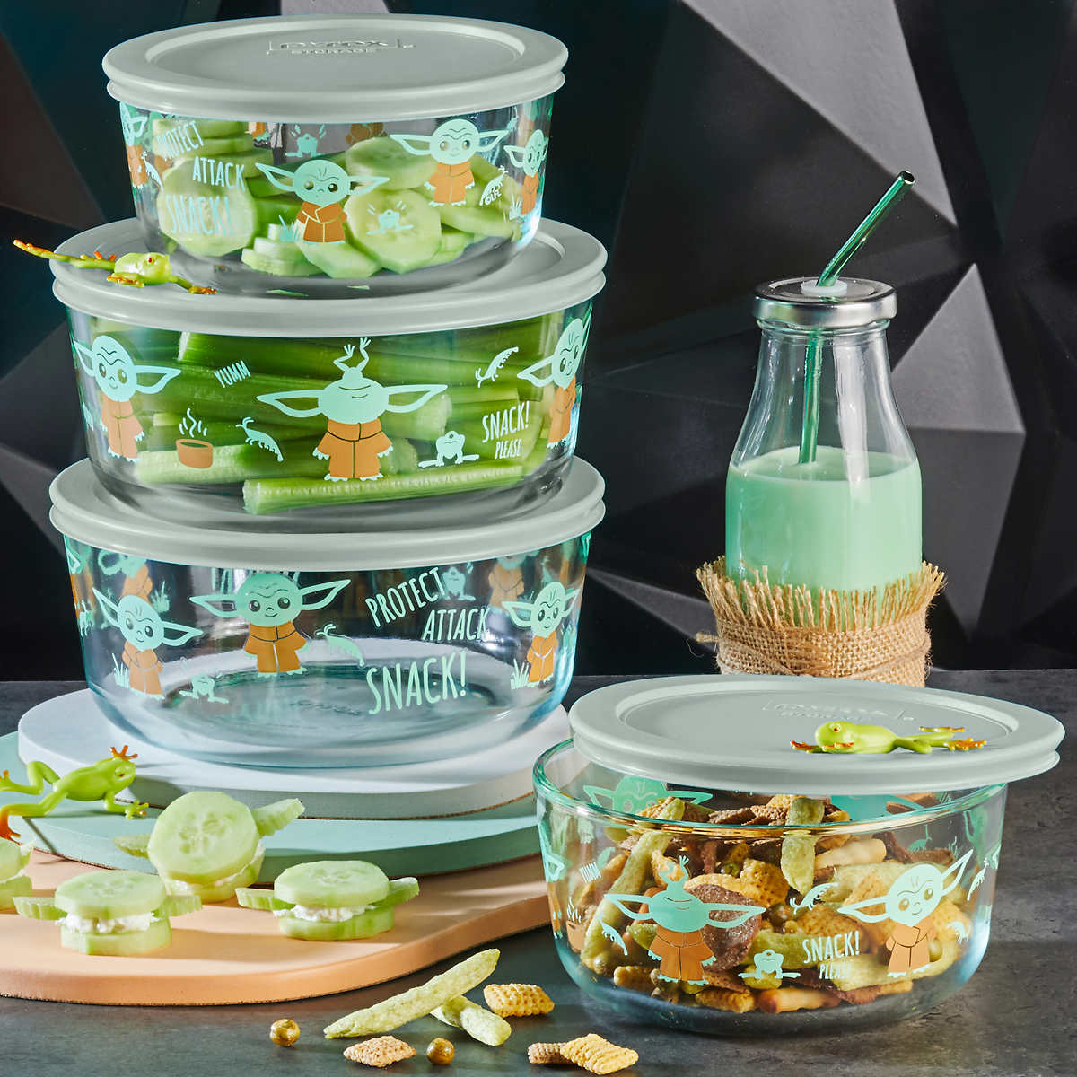 Pyrex Glass 8-piece Star Wars, The Child Decorated Food Storage