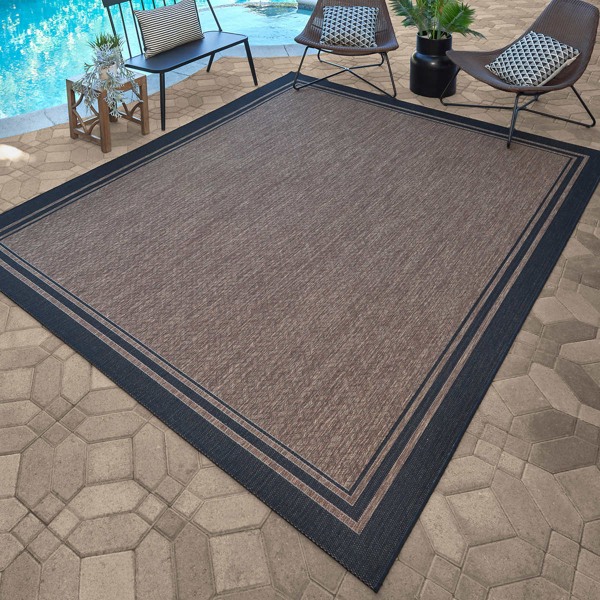 Naples Indoor Outdoor Area Rug Ace, Outdoor Patio Rugs And Pillows